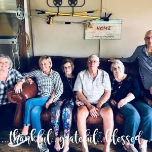 Meet your Posher, Sharon